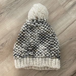 Steve Madden Knit beanie - like new!